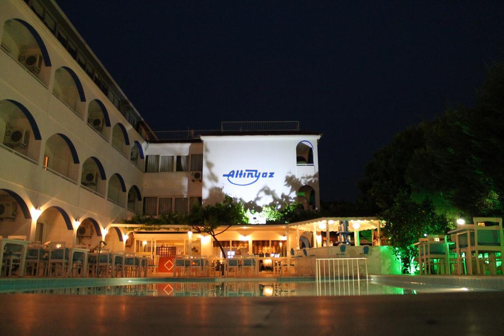 Altinyaz Hotel Cesme Exterior photo